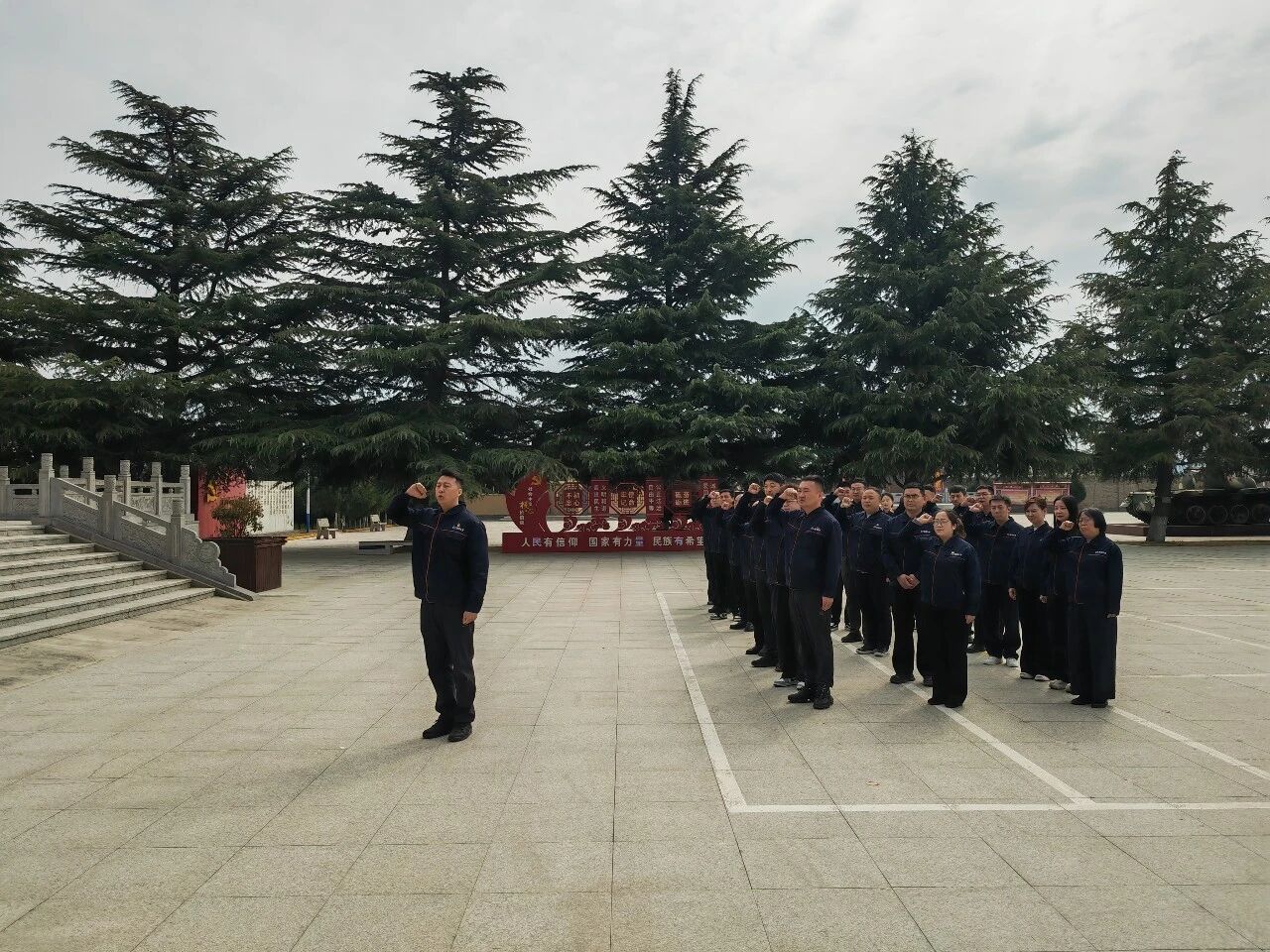 �S��ˮ�չ�˾�_չ&ldquo;���Ѹ������� ���мtɫ���� ��?li��n)���ˮʹ�?rdquo;���}���1.jpg