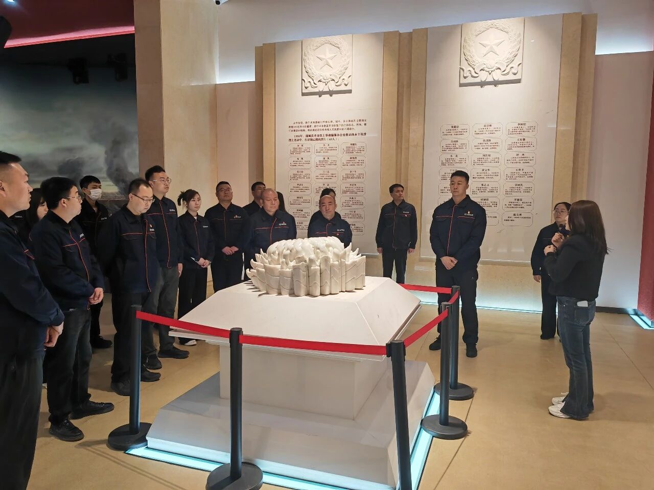 �S��ˮ�չ�˾�_չ&ldquo;���Ѹ������� ���мtɫ���� ��?li��n)���ˮʹ�?rdquo;���}���2.jpg